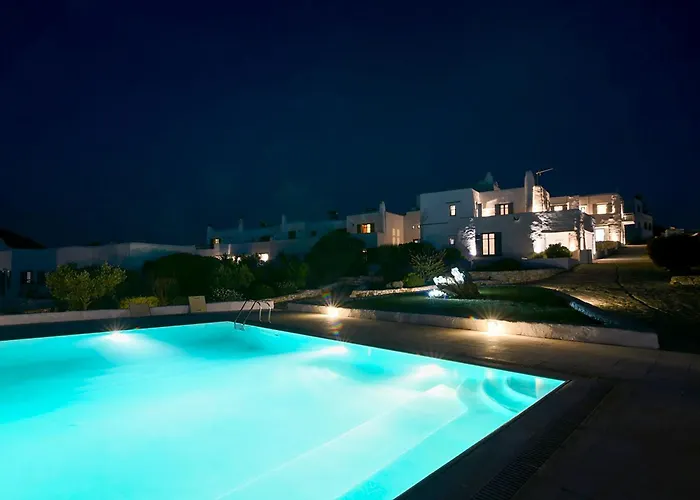 Amelie With Pool And Amazing Sea Views, Paros فيلة