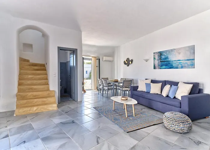 Amelie With Pool And Amazing Sea Views, Paros فيلة