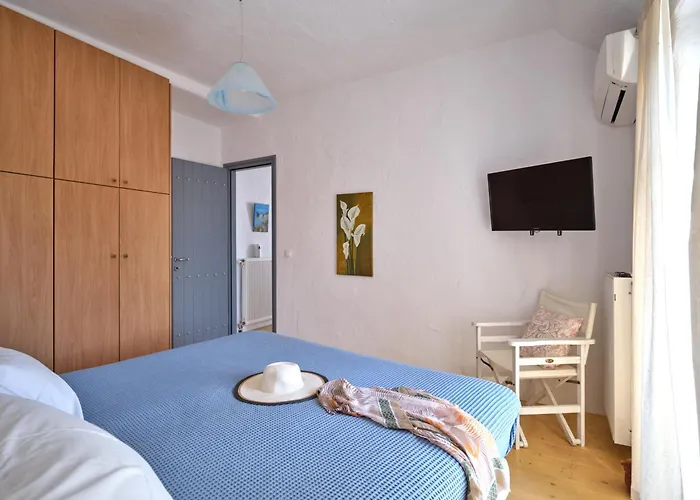 Amelie With Pool And Amazing Sea Views, Paros *